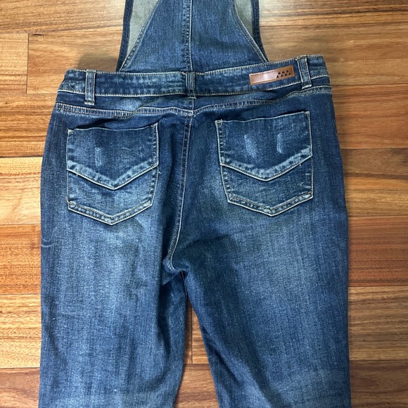 Dollhouse Distressed Denim Overalls Ripped Skinny Leg Slit Hem Size 11‎ - Picture 12 of 12